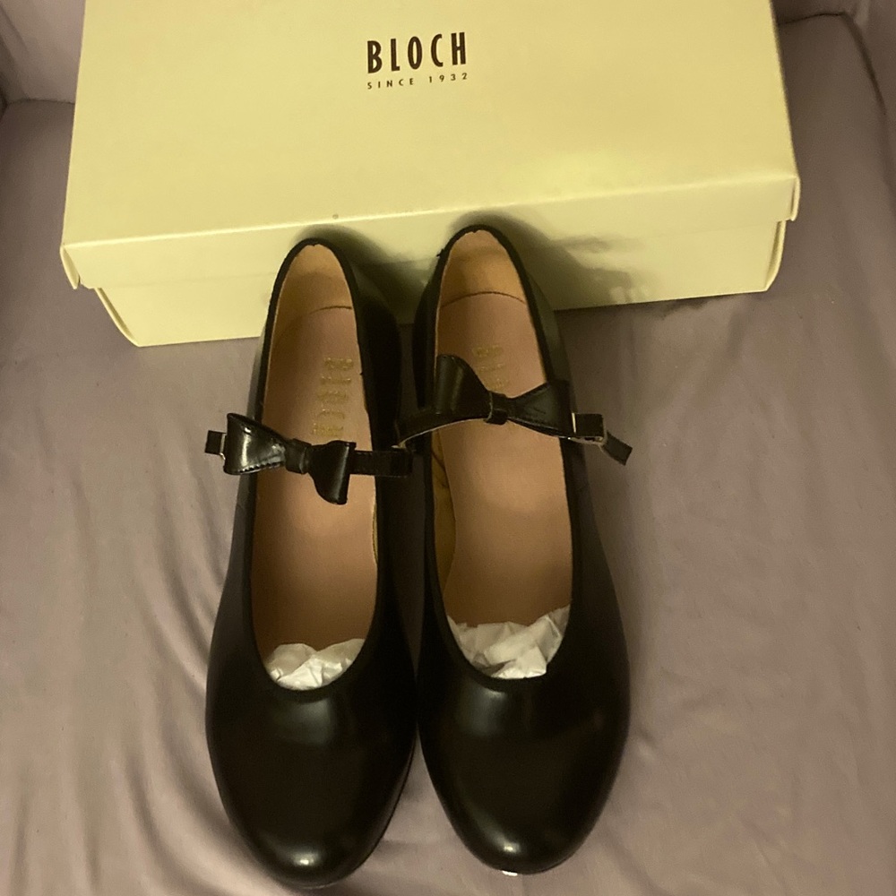 Bloch Black Leather Mary Jane Tap shoes with Bow